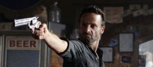 Fans are shocked to hear of the departure of Andrew Lincoln who plays Rick Grimes on "TWD" [Image @FanneFankAnFric/Twitter]