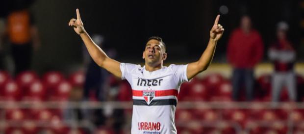Diego Souza é o artilheiro do São Paulo no torneio com 4 gols. (Foto: Fernando Dantas/Gazeta Press) Diego Souza é o artilheiro do São Paulo no torneio com 4 gols. (Foto: Fernando Dantas/Gazeta Press)