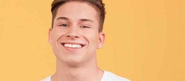 El triunfito Raoul promete arrasar con su nuevo single El triunfito Raoul promete arrasar con su nuevo single