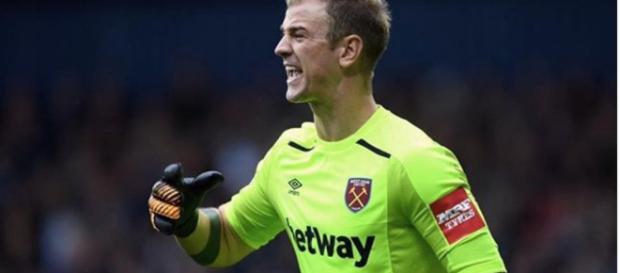Joe Hart ha sido observado por el Manchester United. Joe Hart ha sido observado por el Manchester United.