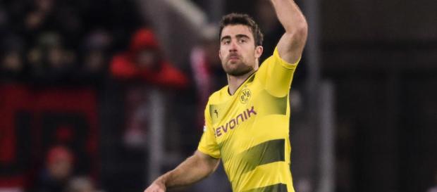 Sokratis Papastathopoulos es un objetivo clave para el Arsenal. Sokratis Papastathopoulos es un objetivo clave para el Arsenal.