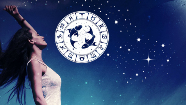 Oroscopo di martedì 5 giugno 2018 | Predizioni astrologiche di martedì: segno 'top del giorno' Pesci, fortunati con la Luna nel segno