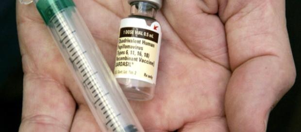 El sinsentido de la vacuna para el virus del papiloma humano — DSalud - dsalud.com El sinsentido de la vacuna para el virus del papiloma humano — DSalud - dsalud.com