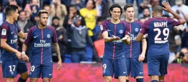 Mercato - PSG : De nouvelles perspectives pour l'avenir de ce cadre ? Mercato - PSG : De nouvelles perspectives pour l'avenir de ce cadre ?