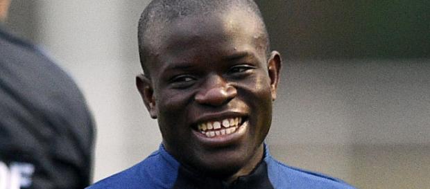 PSG : N’Golo Kanté va-t-il rejoindre le Paris Saint-Germain ? PSG : N’Golo Kanté va-t-il rejoindre le Paris Saint-Germain ?