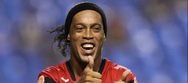 Ronaldinho Gaúcho indica jogador do Flamengo Ronaldinho Gaúcho indica jogador do Flamengo