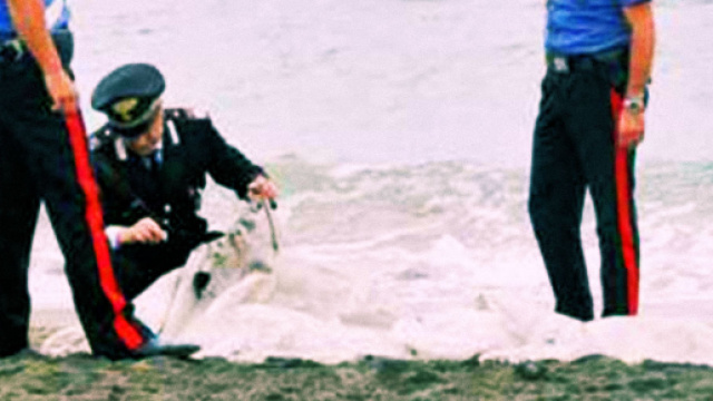 Le indagini sono state affidate ai Carabinieri.