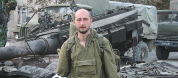 Arkadiy Babchenko - Wikipedia, Автор снимка неизвестен, владелец прав - Аркадий Бабченко Arkadiy Babchenko - Wikipedia, Автор снимка неизвестен, владелец прав - Аркадий Бабченко