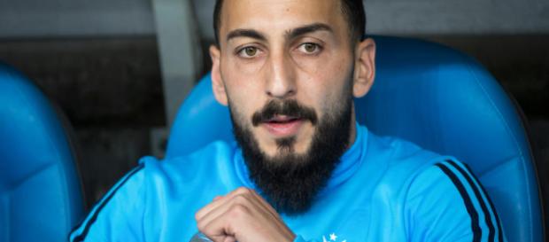 Blessé sans jouer, Kostas Mitroglou se fait vanner sur les réseaux ... - francetvinfo.fr Blessé sans jouer, Kostas Mitroglou se fait vanner sur les réseaux ... - francetvinfo.fr
