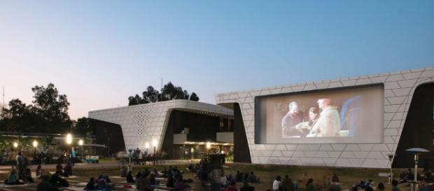 Cine al aire libre en CDMX ¡en una lancha o azotea! - DanStuht Cine al aire libre en CDMX ¡en una lancha o azotea! - DanStuht