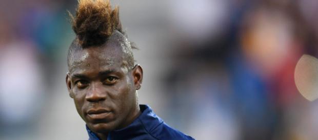 Mario Balotelli s'éloigne encore un peu plus de l'OM Mario Balotelli s'éloigne encore un peu plus de l'OM