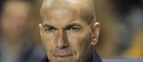 Real Madrid : Zidane quitte le club... - foot01.com
