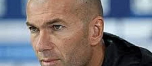 Zinedine Zidane lascia la panchine delle merengues dopo due anni e mezzo