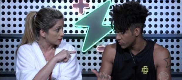 "Fala baixo e me respeita": após briga, D'Black e mulher fazem as pazes "Fala baixo e me respeita": após briga, D'Black e mulher fazem as pazes