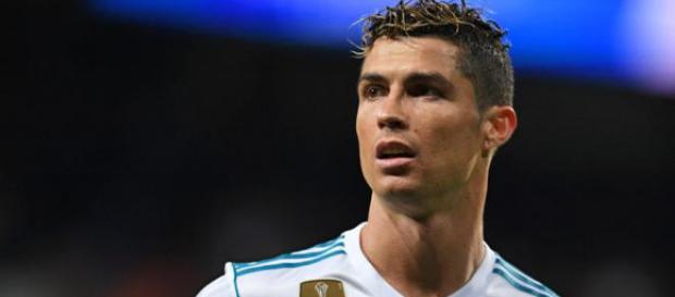 Mercato - Real Madrid : Cette piste offensive conseillée par Cristiano Ronaldo ! Mercato - Real Madrid : Cette piste offensive conseillée par Cristiano Ronaldo !