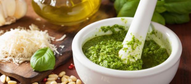 Receta de Pesto genovés - elgourmet - elgourmet.com Receta de Pesto genovés - elgourmet - elgourmet.com