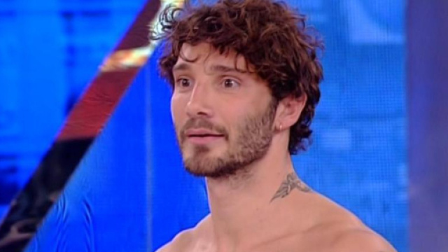 Stefano De Martino diventa professore di 'Amici 2018'?