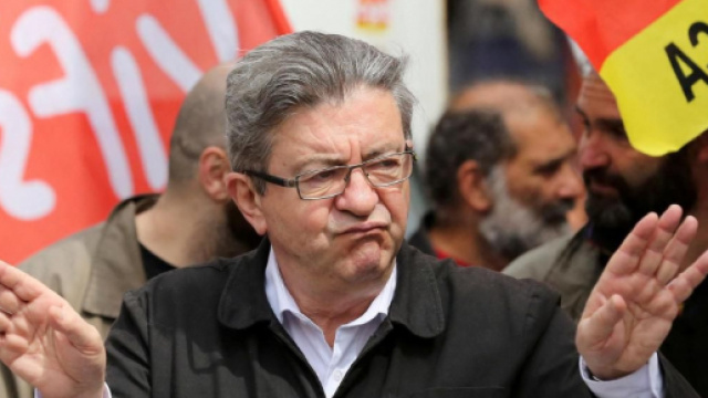 Violences du 1er mai : Macron fait la fête à Mélenchon - Le Parisien - leparisien.fr