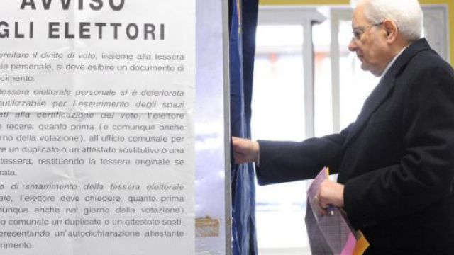 Il Presidente Mattarella al seggio elettorale