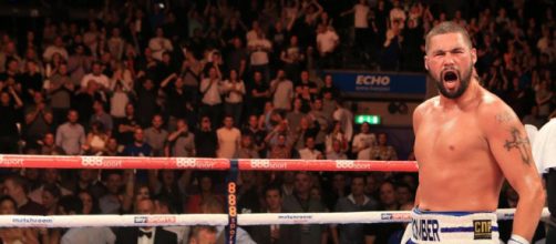 Tony Bellew ha distrutto David Haye in cinque round