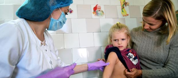 vacuna contra el sarampion a todos los niños vacuna contra el sarampion a todos los niños