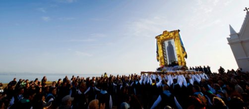 Immagine dell'arrivo a Capo Colonna della Madonnina nera