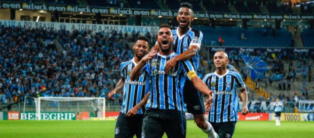 Maicon foi o grande destaque do jogo Maicon foi o grande destaque do jogo