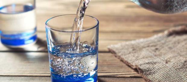 6 razones para beber agua - menshealthlatam.com 6 razones para beber agua - menshealthlatam.com