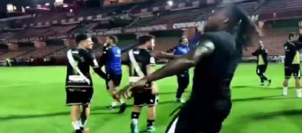 Manucho se marca un "final inesperado" en el Nuevo Estadio Los Cármenes. Manucho se marca un "final inesperado" en el Nuevo Estadio Los Cármenes.