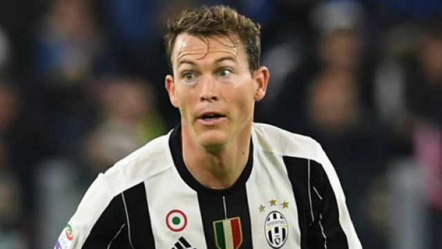 Bosman 2017 Stephan Lichtsteiner - Goal.com - goal.com