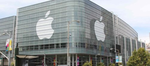 Apple, spazio alle assunzioni: come candidarsi al corso per 378 giovani a Napoli per tutti