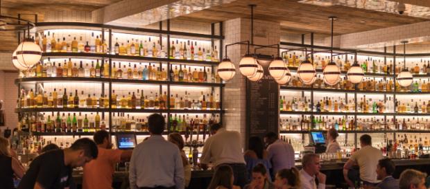 A restaurant server dishes some truth from their insider point of view (Photo: Free use via Pexels) A restaurant server dishes some truth from their insider point of view (Photo: Free use via Pexels)