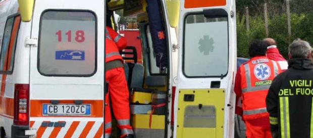 Calabria, tragico incidente: uomo investito da un camion Calabria, tragico incidente: uomo investito da un camion