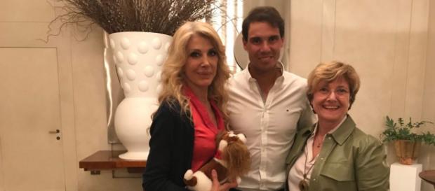 Da sinistra: Gabriella Carlucci, Rafa Nadal e Marina Benvenuti in un hotel del Centro di Roma Da sinistra: Gabriella Carlucci, Rafa Nadal e Marina Benvenuti in un hotel del Centro di Roma