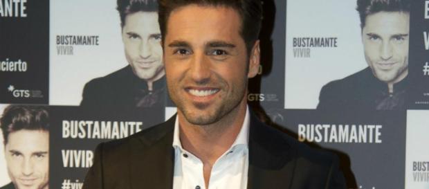 David Bustamante ha sido captado con quien indican es su nuevo amor David Bustamante ha sido captado con quien indican es su nuevo amor