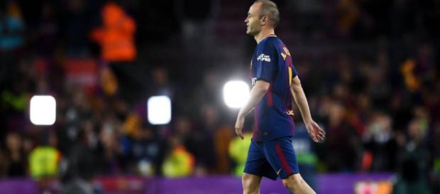 El manchego ya ha elegido su nuevo destino una vez termine con el Barcelona. Iniesta pasa del fútbol chino, al fútbol japonés El manchego ya ha elegido su nuevo destino una vez termine con el Barcelona. Iniesta pasa del fútbol chino, al fútbol japonés