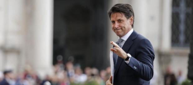 Giuseppe Conte, 29° presidente del Consiglio dei ministri della storia dell'Italia repubblicana Giuseppe Conte, 29° presidente del Consiglio dei ministri della storia dell'Italia repubblicana