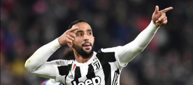 Medhi Benatia Helping Juventus Get Into The Christmas Spirit - thesportsman.com Medhi Benatia Helping Juventus Get Into The Christmas Spirit - thesportsman.com