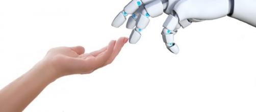 Nervi artificiali: la nuova tecnologia che potrebbe rendere i robot sensibili al tatto.
