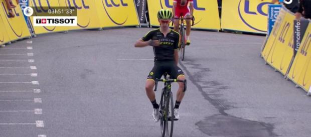 Adam Yates, il sorpasso a Navarro negli ultimi metri Adam Yates, il sorpasso a Navarro negli ultimi metri