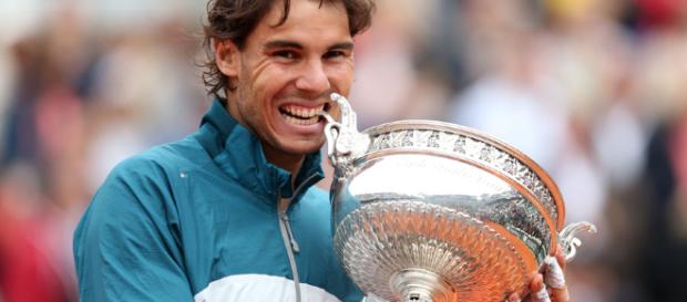 Roland Garros 2014: Rafael Nadal clinches 9th trophy! - africatopsports.com Roland Garros 2014: Rafael Nadal clinches 9th trophy! - africatopsports.com