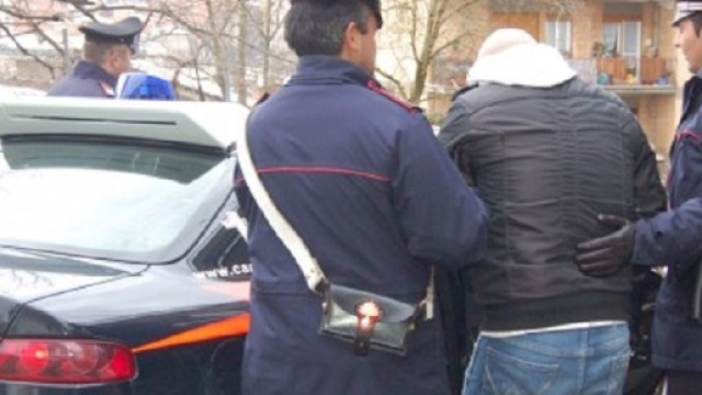 Sorpreso a far sesso con una 13enne: arrestato dai carabinieri