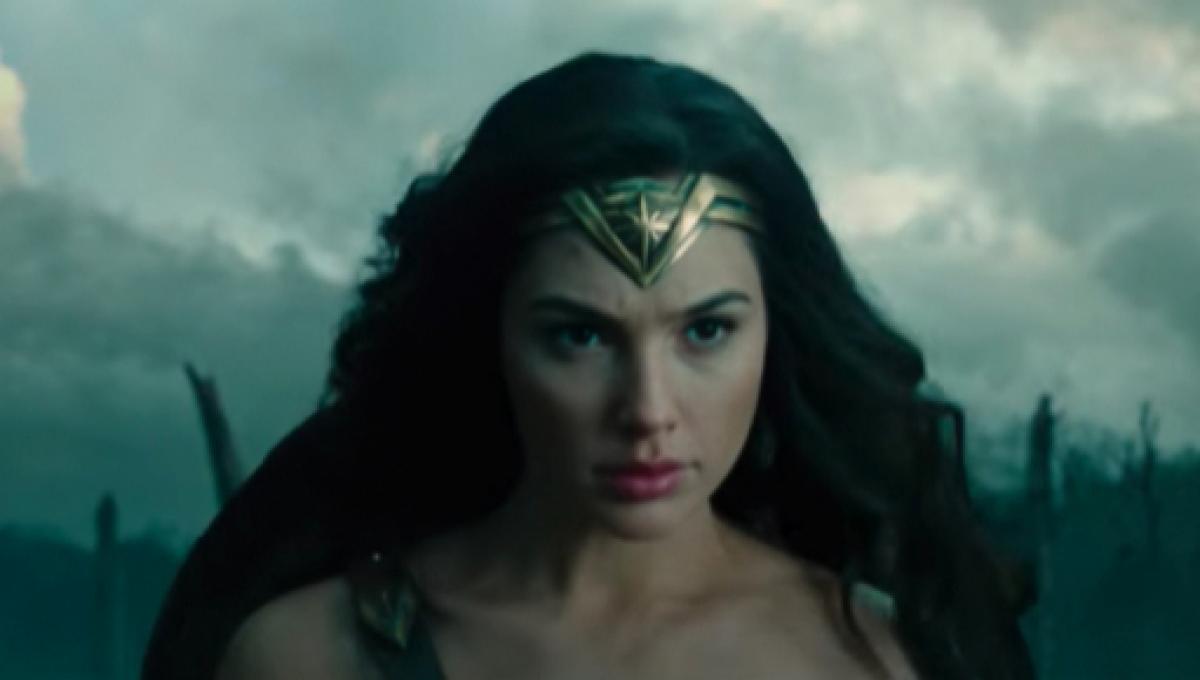 Wonder Woman 2 Set Photos Confirm 1980s Setting With Retro