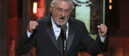 Robert De Niro dice 'Fuck Trump' en la gala de los Tony