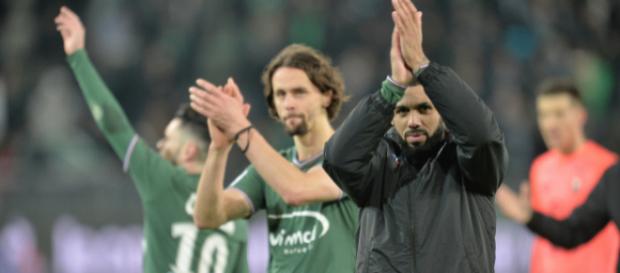 Jean-Louis Gasset veut garder Neven Subotic et Yann M'Vila dans son équipe la saison prochaine. Jean-Louis Gasset veut garder Neven Subotic et Yann M'Vila dans son équipe la saison prochaine.