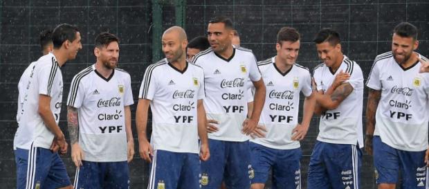 Kreuzbandriss: Dieser Offensivspieler fehlt Argentinien nun bei ... - tz.de Kreuzbandriss: Dieser Offensivspieler fehlt Argentinien nun bei ... - tz.de