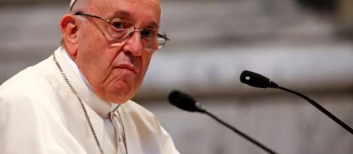 El papa Francisco acepta la renuncia de tres obispos chilenos tras caso de pedofilia