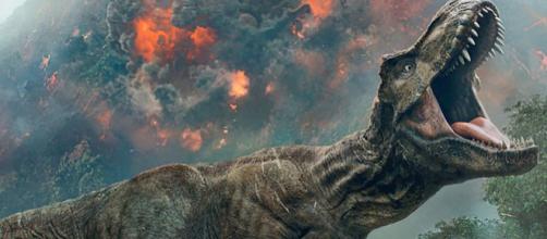 Jurassic World 2 Poster Promises the Park Is Gone - MovieWeb - movieweb.com