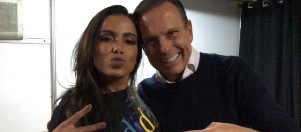 Anitta grava vídeo com pré-candidato ao governo de SP e é criticada (Foto: Divulgação/João Doria) Anitta grava vídeo com pré-candidato ao governo de SP e é criticada (Foto: Divulgação/João Doria)