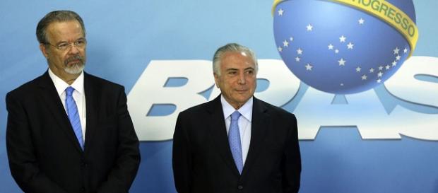 Jungmann e Temer participam da cerimônia de criação do novo Sistema Único de Segurança Pública - Foto: Valter Campanato / Agência Brasil Jungmann e Temer participam da cerimônia de criação do novo Sistema Único de Segurança Pública - Foto: Valter Campanato / Agência Brasil